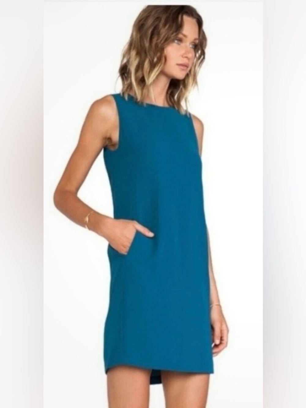 Vince Sleeveless Lined Shift Minidress. Teal size 10. Pockets! Fabulous shape.